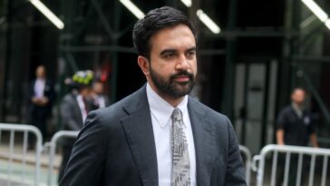 mamdani-shrugs-off-aoc’s-‘woke-1’-comments,-but-critic-says-progressives-can’t-be-absolved-of-‘radical’-past