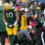 packers-projected-to-miss-nfl-playoffs-as-jordan-love’s-inconsistency-raises-concerns