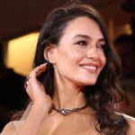 soccer-host-and-model-eva-murati-skillfully-extends-a-middle-finger-to-those-itching-for-fall-in-her-bikini