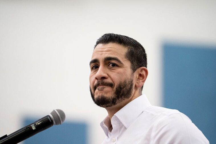 watch:-abdul-el-sayed-tells-film-crew-to-hide-his-qurans-from-shot