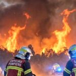 french-firefighters-are-being-praised-as-heroes-–-but-they’re-angry,-demand-enough-resources-to-fight-the-large-wildfires-and-have-called-for-a-day-of-strike