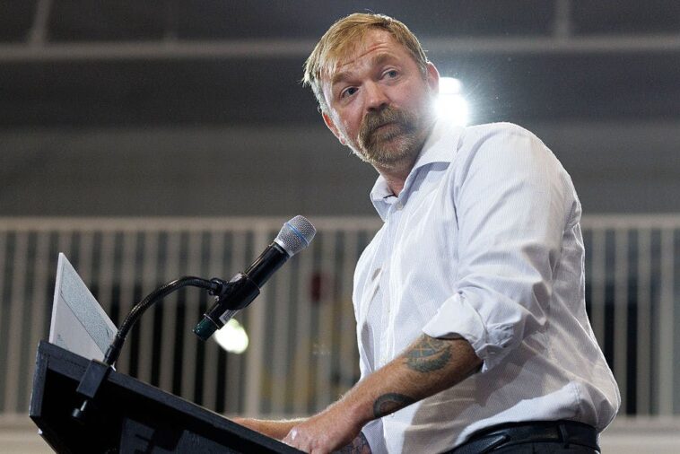 graham-platner-isn’t-exiting-the-stage-in-maine
