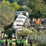 uk-emergency-services-working-on-site-of-train-derailment-in-essex-–-major-incident-declared-–-11-people-injured