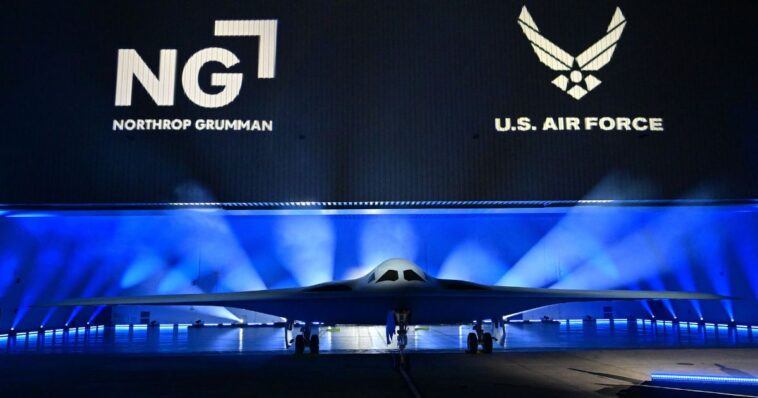 watch:-bystander-appears-to-capture-new-b-21-raider-stealth-bomber-flying-low-over-wichita