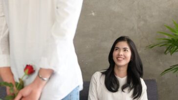 brush-off-your-pickup-lines:-bumble-drops-women-messaging-first-rule-in-place-since-2014