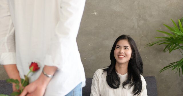 brush-off-your-pickup-lines:-bumble-drops-women-messaging-first-rule-in-place-since-2014