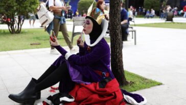 how-disney-ditched-families-to-profit-off-the-‘disney-adult’