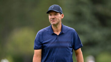 report:-tony-romo-‘over’-at-cbs-sports-following-arrest
