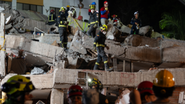 colombia-faces-‘sanitary-challenge’-as-bodies-decay-under-earthquake-rubble-and-funeral-homes-crowd