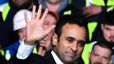 ohio-poll:-gop’s-vivek-ramaswamy-is-ahead-of-his-democrat-opponent,-but-sen.-jon-husted-is-trailing-his