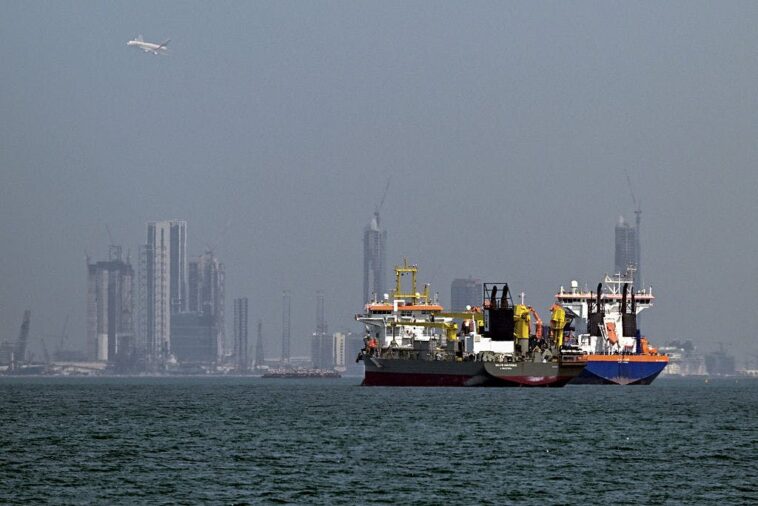 more-middle-east-trouble:-massive-oil-leak-discovered-in-ocean-near-strait-of-hormuz