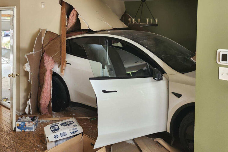 tesla-plows-into-nj-home,-ends-up-in-the-kitchen-after-driver,-68,-suffers-medical-episode