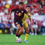 red-bulls’-julian-hall-still-‘in-between’-on-world-cup-call-with-usmnt,-persistent-poland-both-options