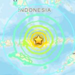 developing:-buildings-crumble-after-powerful-magnitude-7.7-earthquake-strikes-indonesia-–-tsunami-warning-issued-(video)