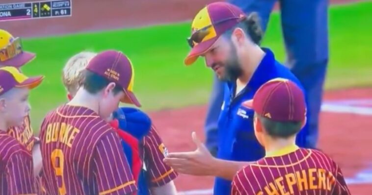 watch:-little-league-coach-declares,-‘jesus-is-still-lord’-live-on-espn