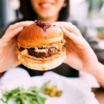 stop-making-a-common-burger-mistake,-chef-warns:-‘one-of-the-worst-things-you-can-do’