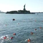 retired-navy-seals-plunge-into-new-york-harbor-for-patriotic-swim-honoring-service-and-sacrifice