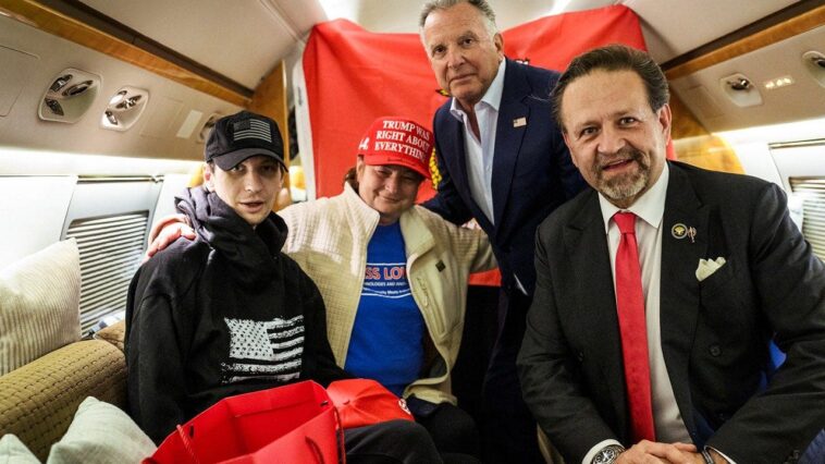 advocate-tells-freed-marine-vet’s-physical,-psychological-torment-in-russian-prison-as-5-americans-remain-held