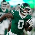 braelon-allen-makes-emphatic-jets-return-with-31-yard-touchdown-after-11-month-layoff