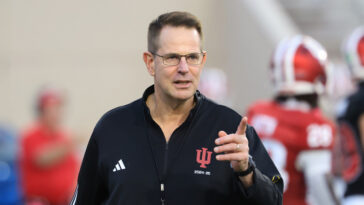 curt-cignetti:-indiana-can-play-nd-at-home-‘since-they’re-not-in-a-conference’