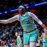 jonquel-jones-delivers-fitting-mohegan-sun-arena-farewell-in-liberty-win