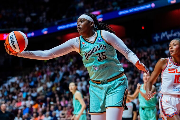 jonquel-jones-delivers-fitting-mohegan-sun-arena-farewell-in-liberty-win