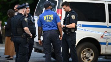 nypd-shoots,-kills-man-who-lunged-at-officers-with-butcher-knife