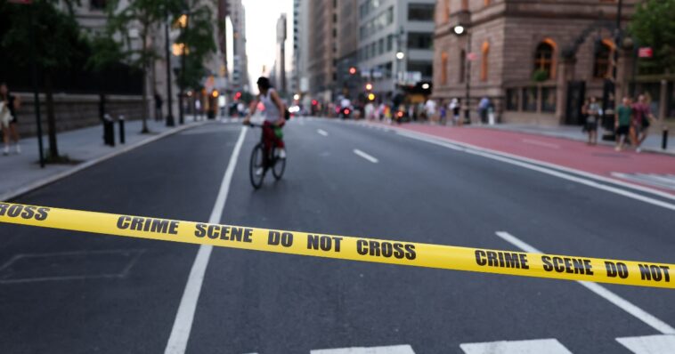 shots-ring-out-in-manhattan-as-bloody-mad-man-with-cleaver-lunges-at-police-after-attacking-own-father