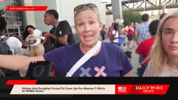 see-it:-sophie-cunningham-fans-targeted-again