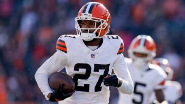 nfl-cornerback,-28,-retires-days-after-signing-with-new-team
