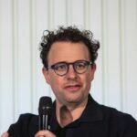 anthropic-ceo-dario-amodei:-ai-companies-must-‘actually-cure-cancer’-to-win-public-trust