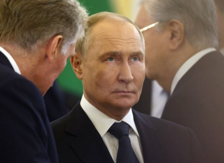 putin-fires-top-economist-who-said-russia-is-losing-ukraine-war