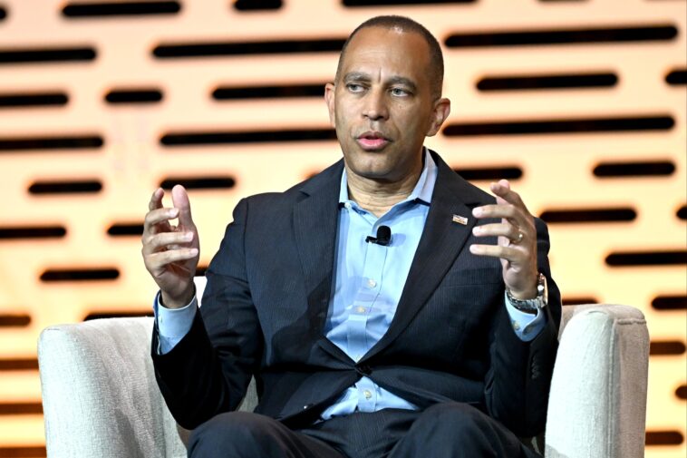 house-leaders-johnson-and-jeffries-issue-rare-bipartisan-rebuke-over-fla.-candidate’s-vile-antisemitism