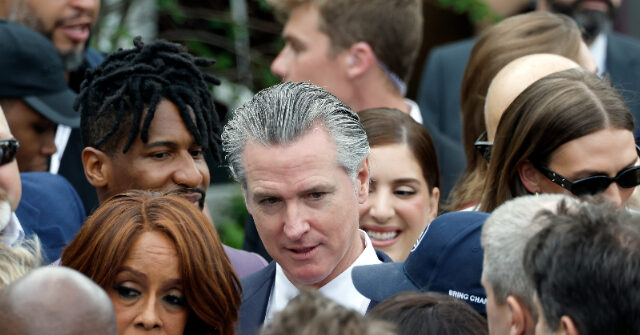 california-dem-calls-out-‘collapse’-of-hollywood-on-newsom’s-watch:-‘industry-beaten-down-watching-the-exit-of-productions-to-other-states-and-overseas’
