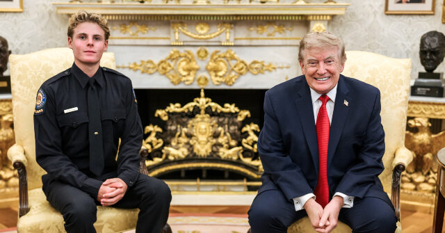 trump-meets-with-lifeguard-who-saved-boy-in-viral-rescue:-‘a-real-hero’