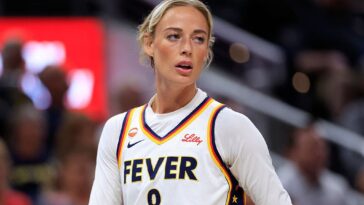 jennifer-sey:-supporting-sophie-cunningham-is-a-court-side-crime