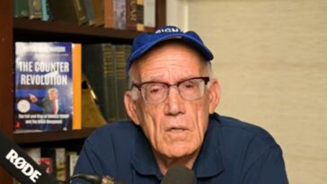 victor-davis-hanson-warns-tucker,-mtg-could-play-2028-spoiler-for-dems-–-both-driven-by-‘anti-semitic-rage’