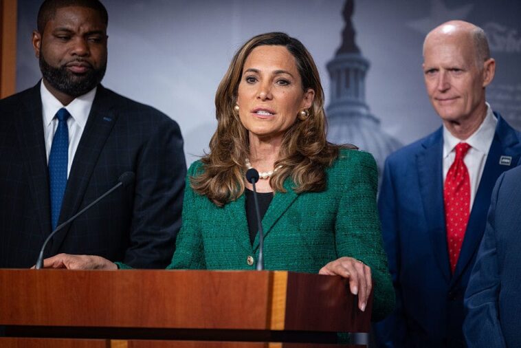trump-endorses-congresswoman-at-center-of-amnesty-fight