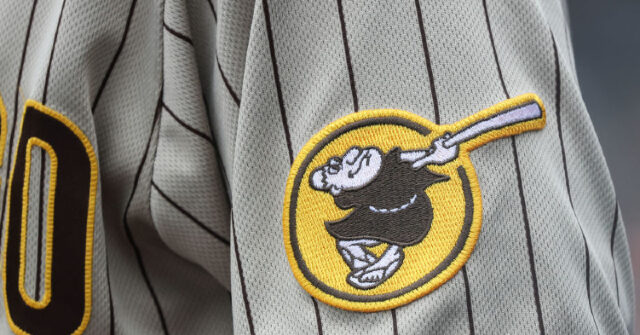 san-diego-padres-coach-detained-by-ice-while-on-work-trip