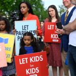 portland-parent-fights-child’s-elementary-school-over-‘final-straw’-of-adding-trans-inclusive-flag