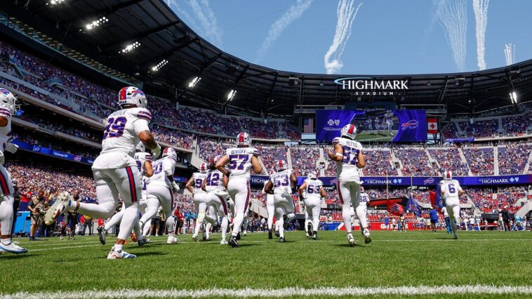 ryan-fitzpatrick-says-friends-raving-about-highmark-stadium-despite-harsh-critics:-‘absolutely-unbelievable’