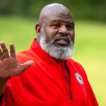 chiefs’-eric-bieniemy-returns-to-camp-after-wife-gives-‘blessing’-as-she-recovers-from-virginia-home-shooting