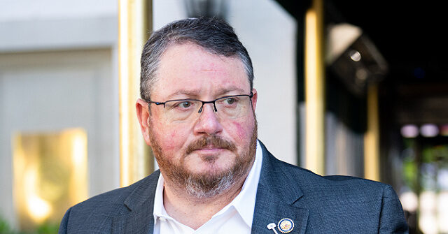 video-appears-to-capture-republican-randy-fine-opening-stranger’s-mailbox-while-canvassing