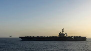 ‘how-weak-are-you?’:-watch-as-vet-who-lost-both-legs-in-afghanistan-shreds-sailors-whining-about-food-on-uss-abraham-lincoln