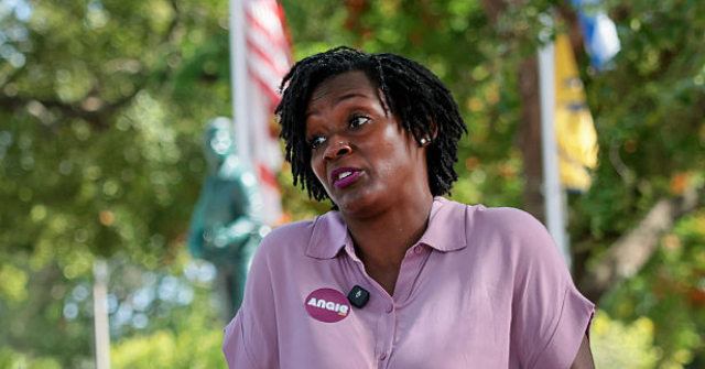 florida’s-socialist-senate-candidate-angie-nixon-campaigns-on-abolishing-ice,-granting-‘swift’-amnesty