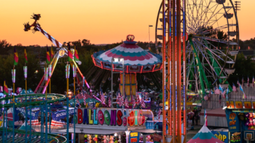 watch:-wisconsin-state-fair-erupts-into-chaos-on-closing-day