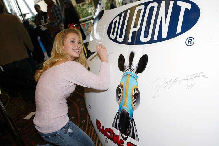 hayden-panettiere-said-bizarre-zebra-accident-left-her-with-chronic-pain-as-opioid-use-escalated