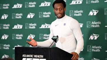 geno-smith’s-status-for-second-jets-preseason-game-remains-a-mystery