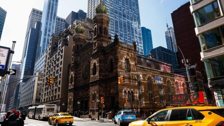bronx-man-accused-of-attacking-shabbat-worshippers-admitted-motive-in-recorded-interview,-feds-say