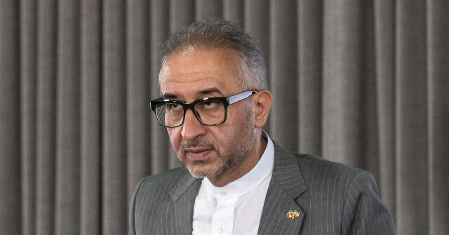 iranian-envoy-joins-ceremony-in-mexico-to-honor-communist-mass-murderer-fidel-castro